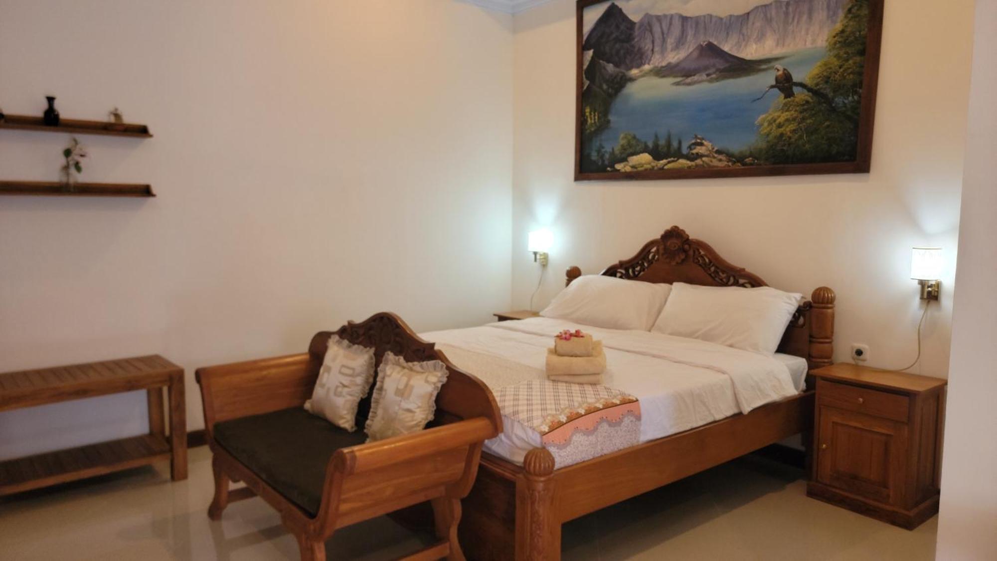 N Villa Lajor Экстерьер фото