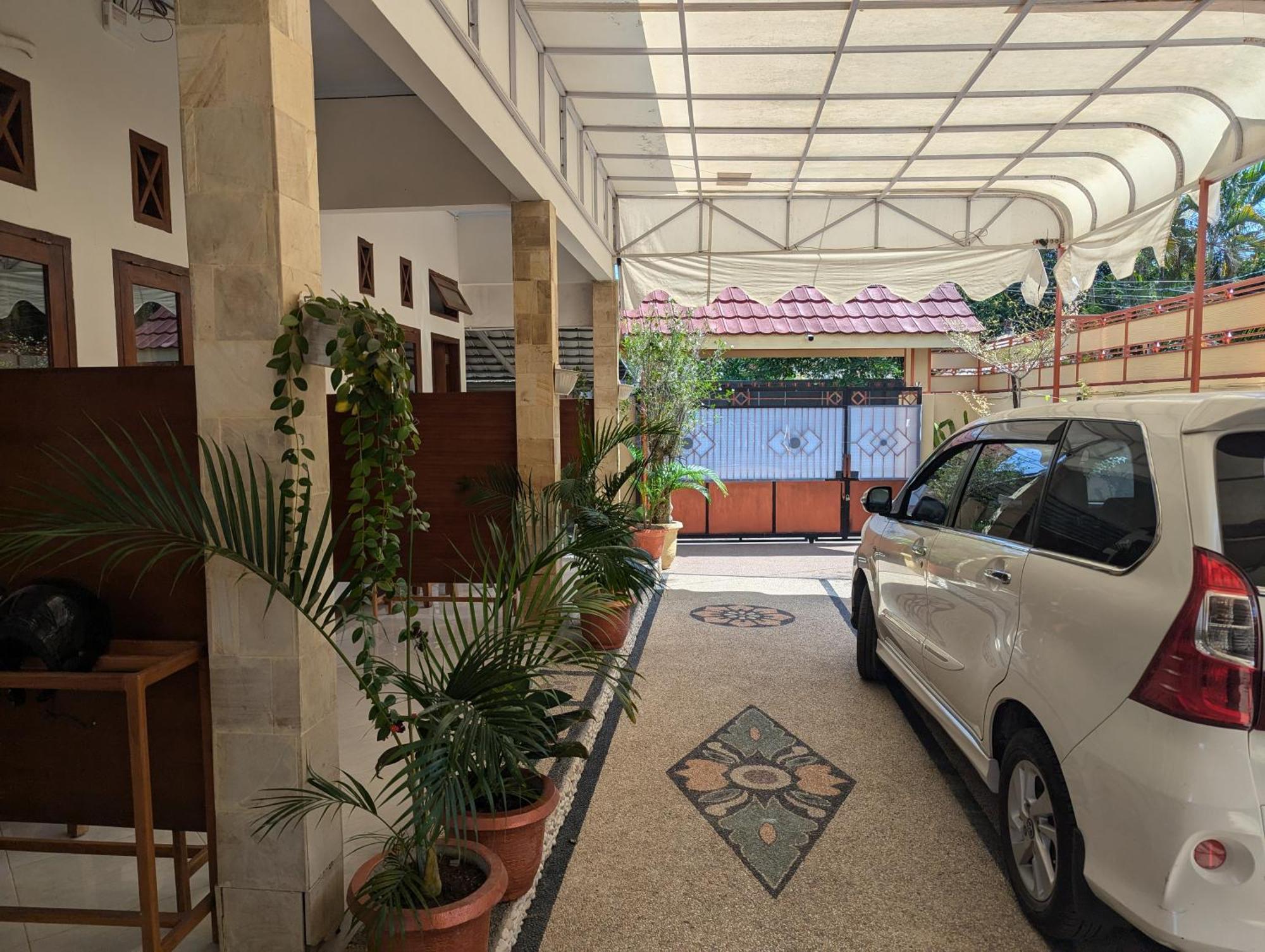 N Villa Lajor Экстерьер фото