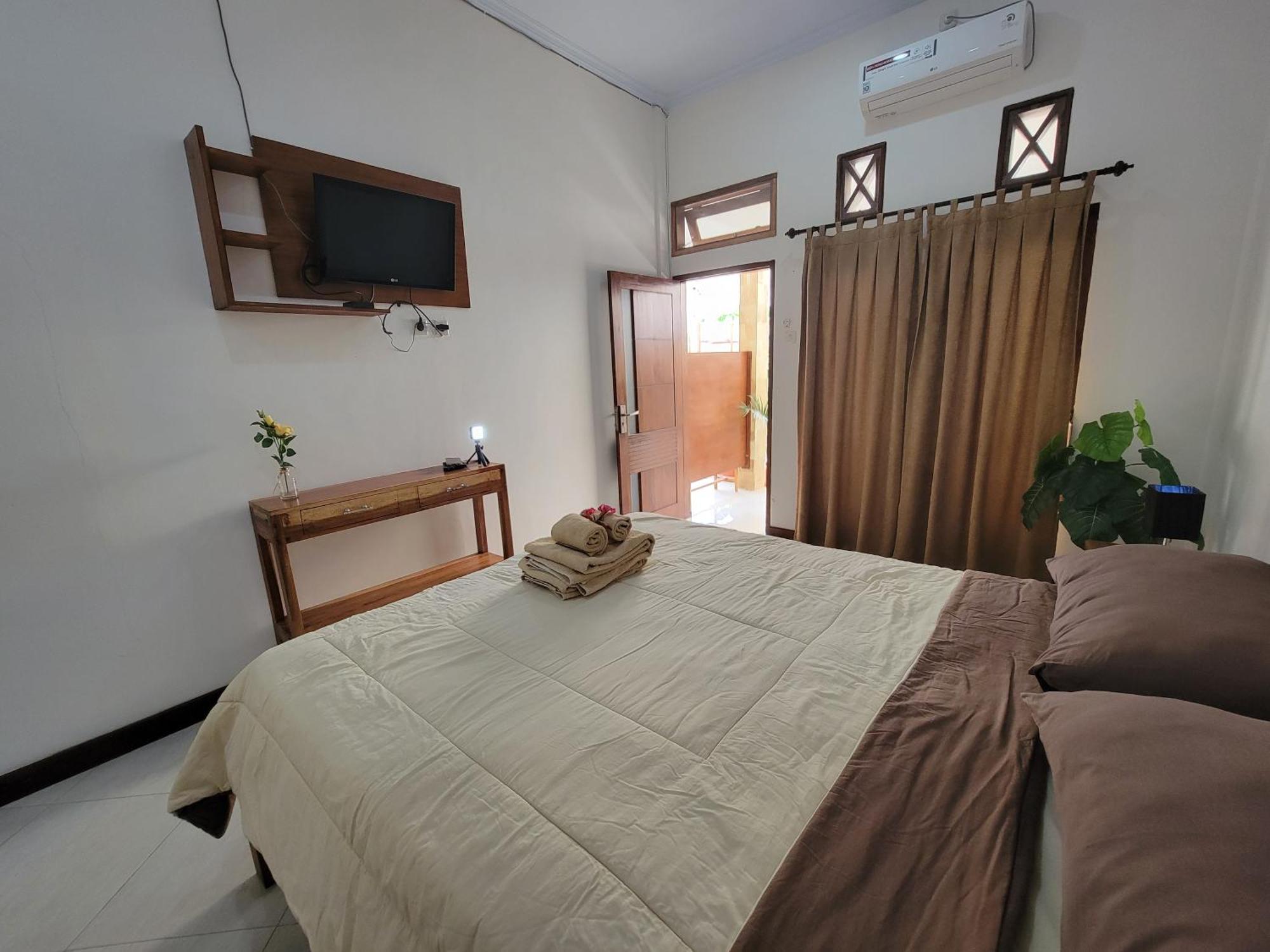 N Villa Lajor Экстерьер фото